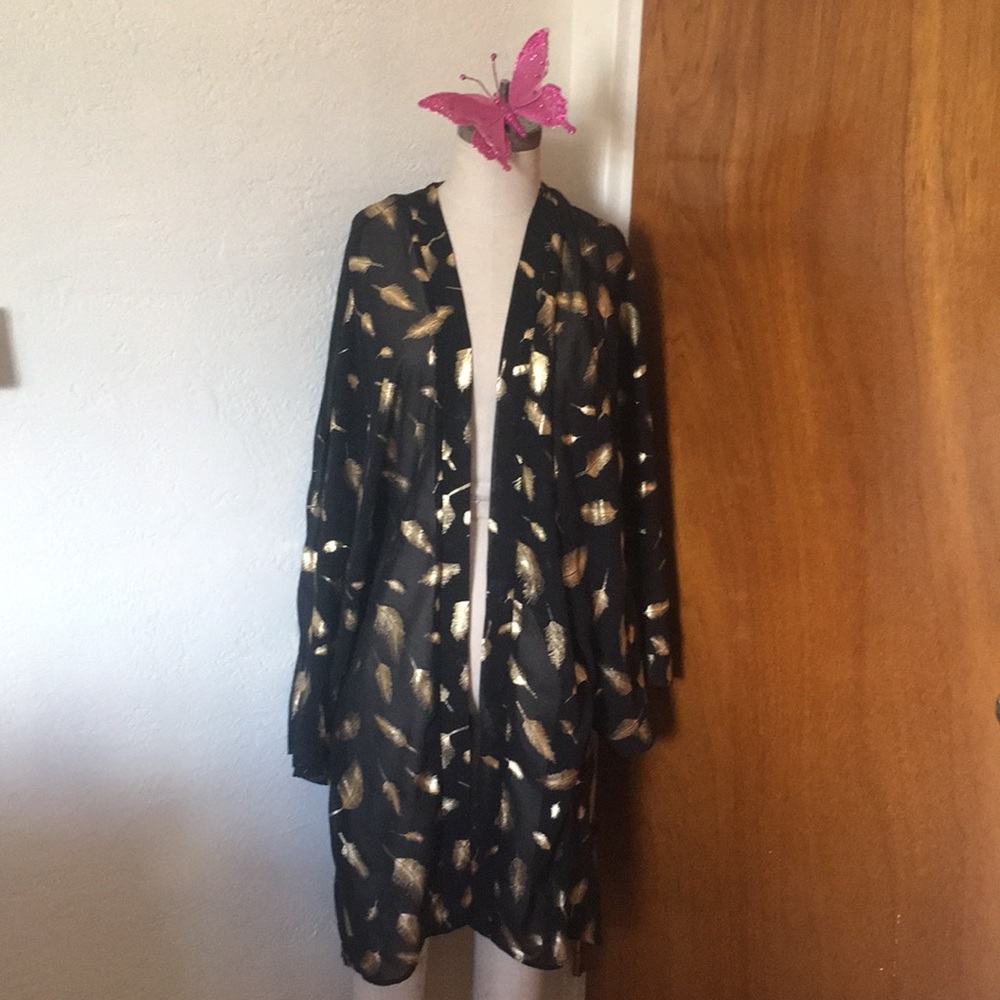 S Black and Gold Feather Kimono